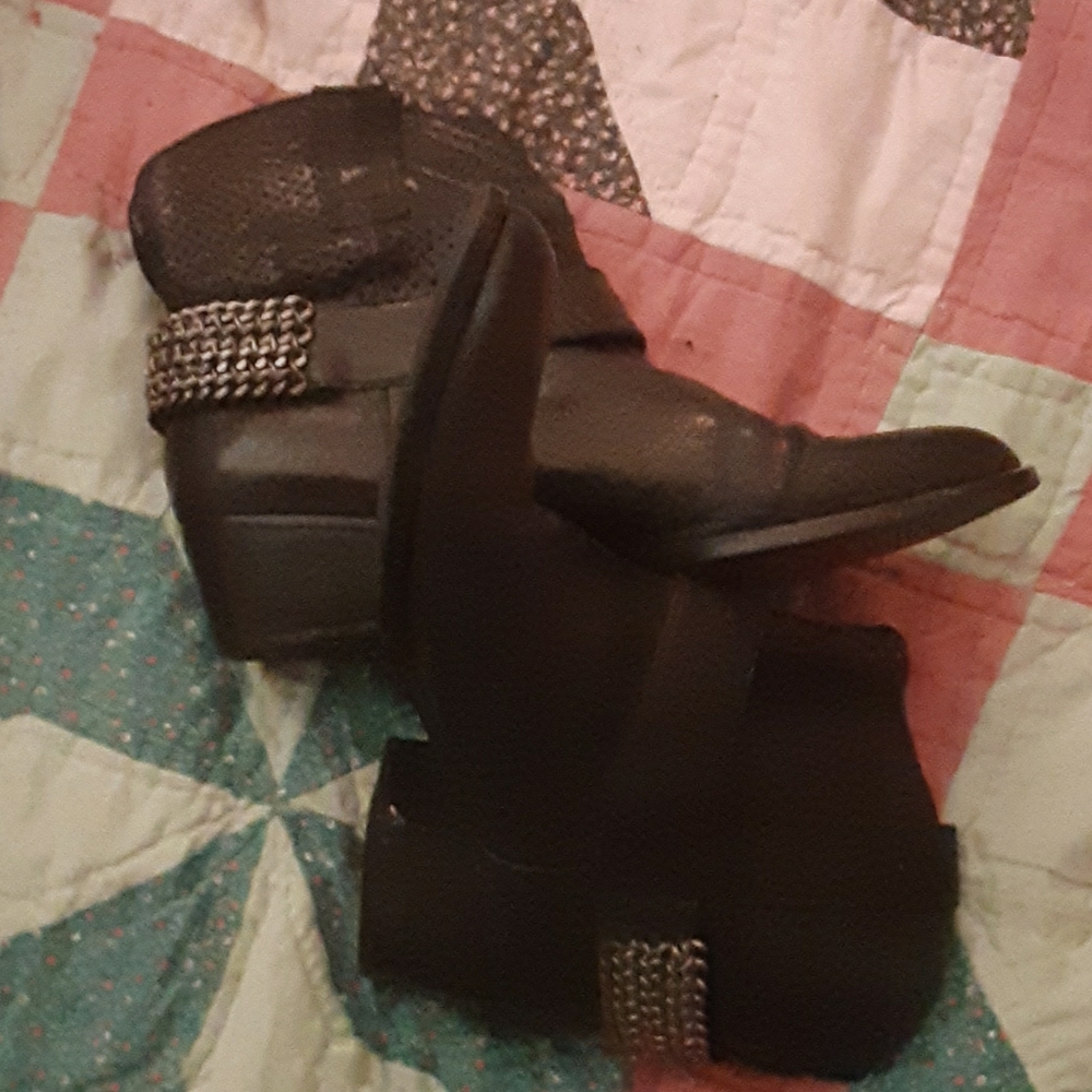 BCBG Generation Boots
